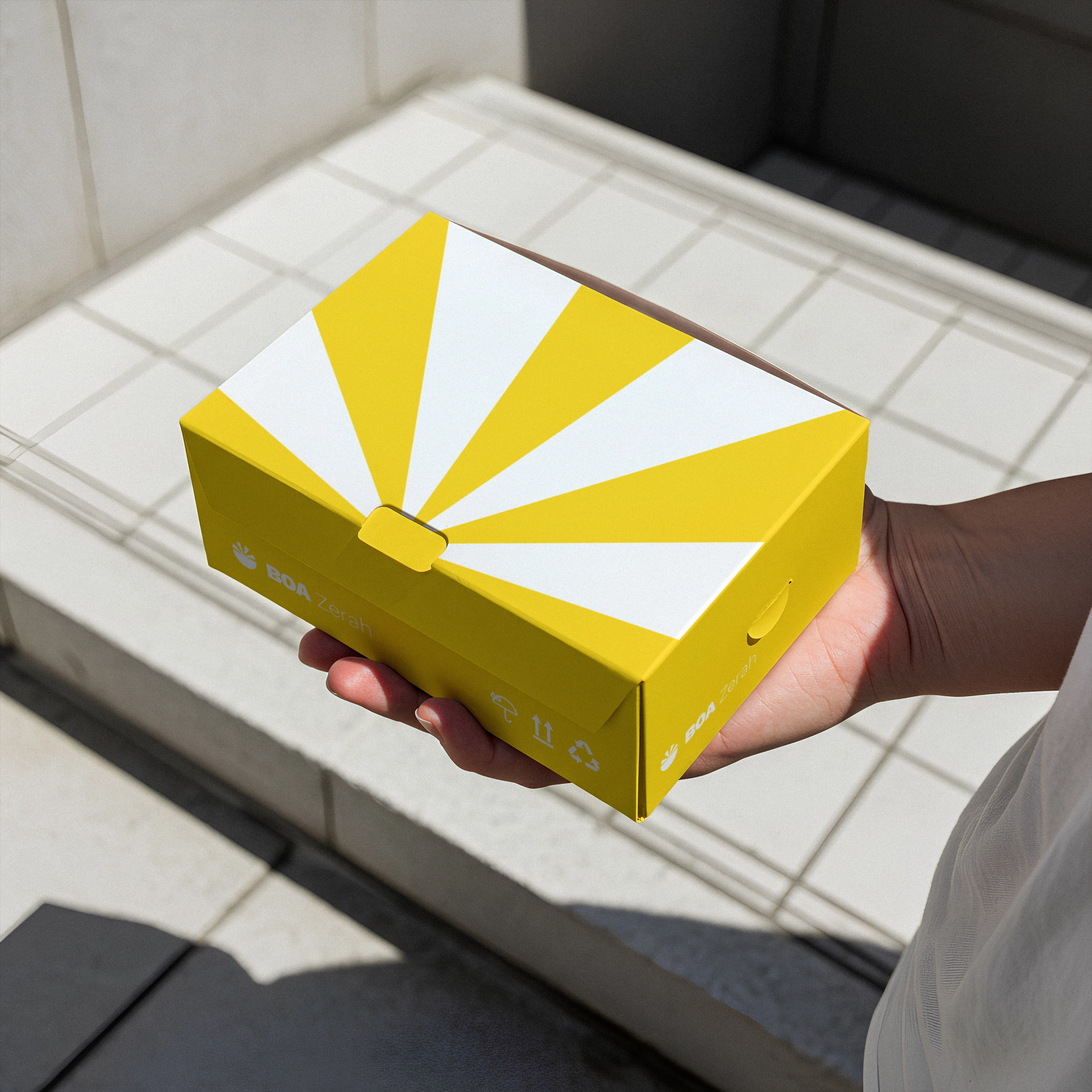 BOA Zerah Delivery Box Mockup